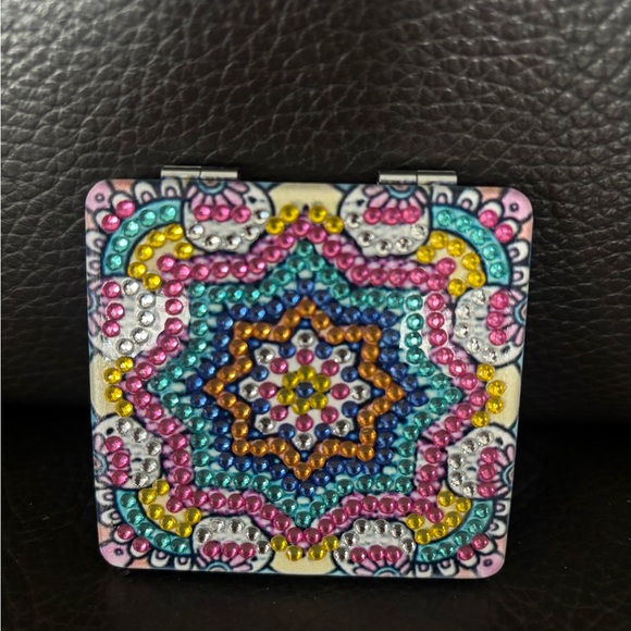 Handcrafted Rhinestone Multicolor Mandala Design Compact Mirror - Picture 4 of 6